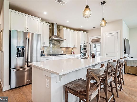 4th image of 2324 Wind Charm St #205