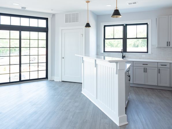 282 South Ave #53044086C