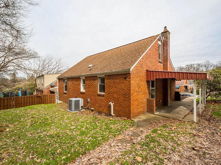 263 Maryellen Dr — Photo 10