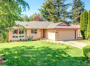 2835 Beaver Ct, Hubbard, OR