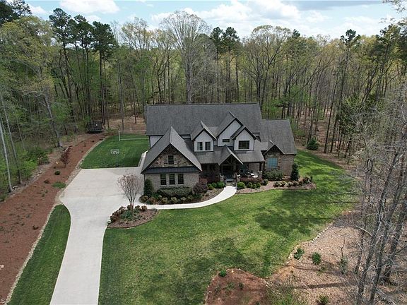 4th image of 2007 Otter Creek Dr