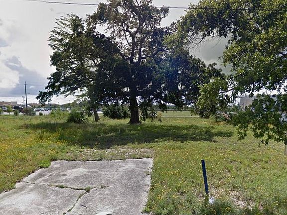 5th image of 102 Wen Mar Ave