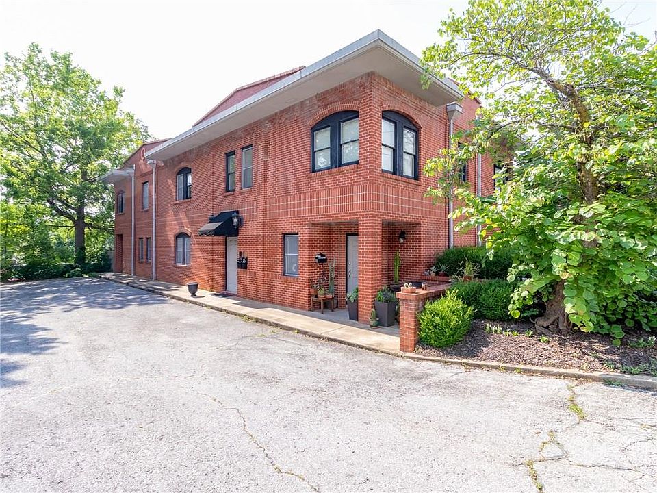 1st image of 105 S Church Ave