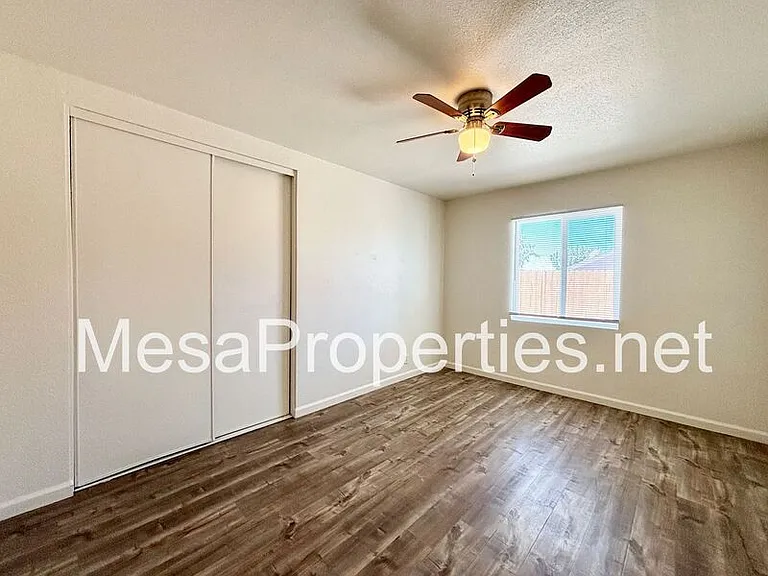 820 Caliente Dr — Photo 12