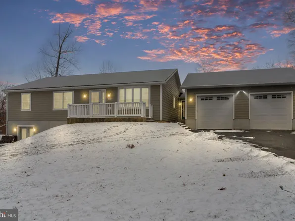 652 Rollason Dr, Front Royal, VA 22630