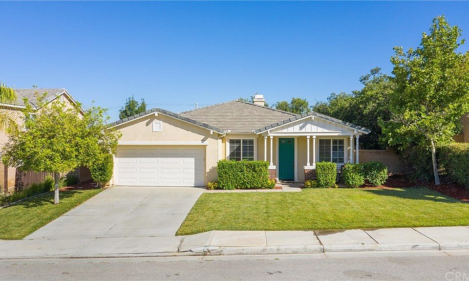 1st image of 28406 Saddlecrest St