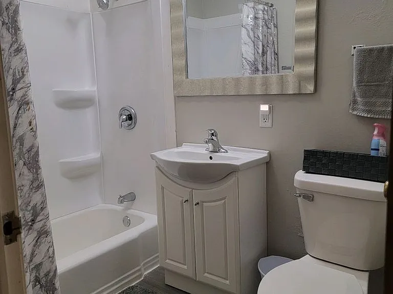 312 N Lawler St — Photo 18