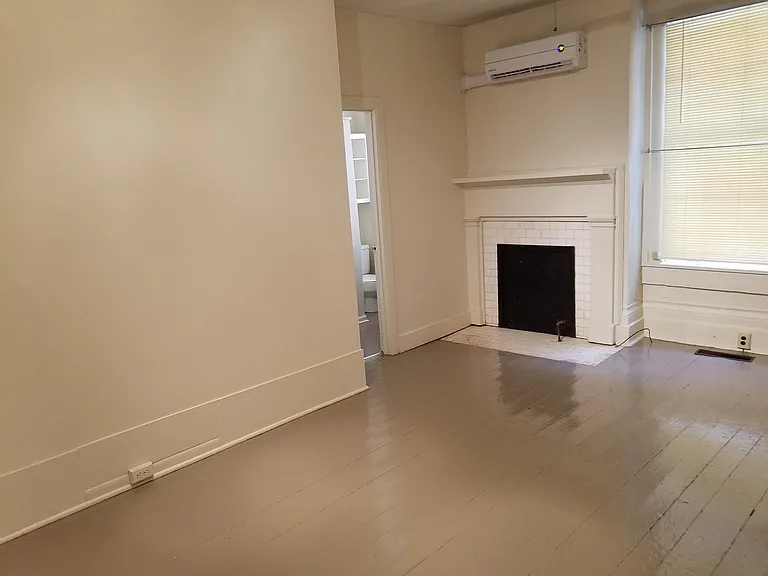 360 S Upper St #2 — Photo 6