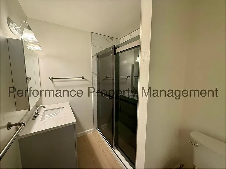 1220 Sylvia Dr — Photo 9