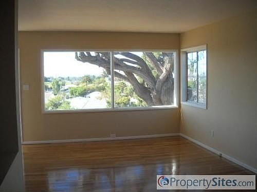 2nd image of 419 S San Jacinto Dr