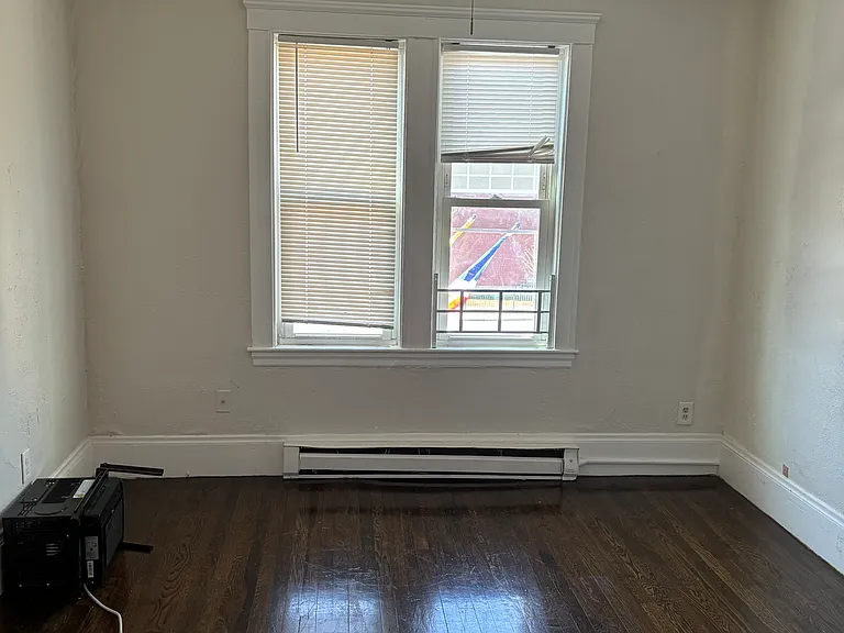 856 Western Ave #2R — Photo 3