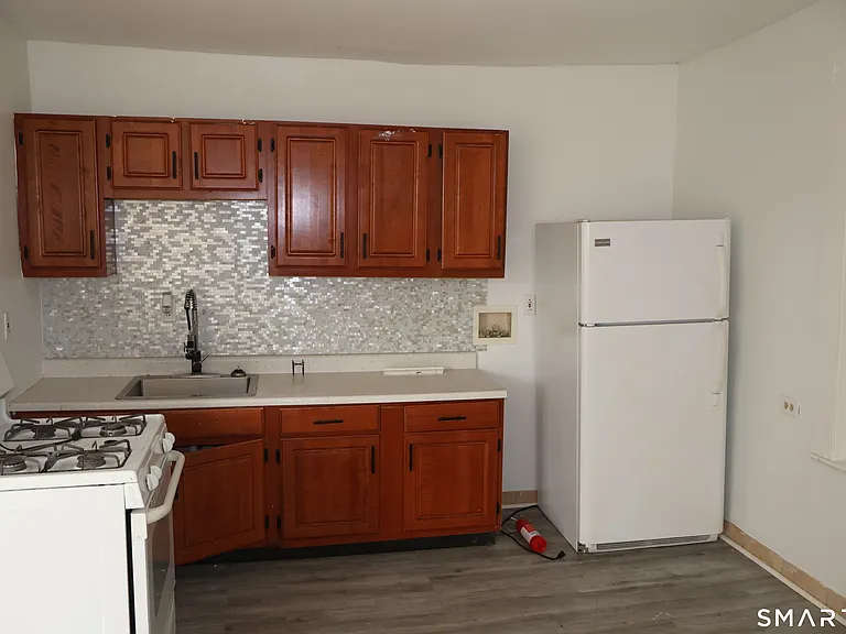 37-39 Elliott St #2R — Photo 2
