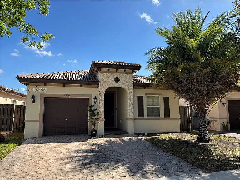 2356 NE 3rd Ct — Photo 15