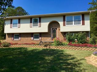 1964 E Wolf Valley Rd, Heiskell, TN 37754