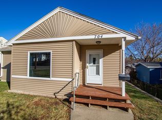 704 1st Ave NW, Mandan, ND 58554