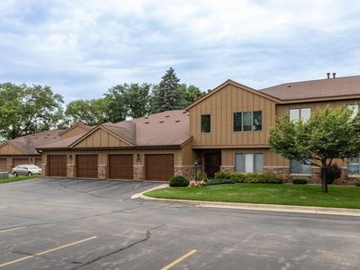 1908 Lakeview Ct SW APT 201, Rochester, MN, 55902