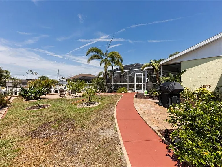 2684 Titania Rd — Photo 31