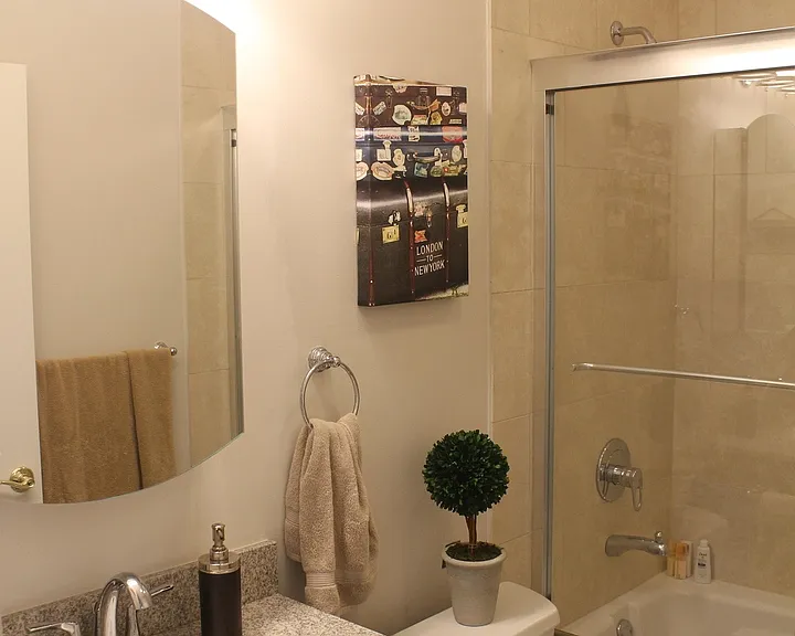 1355 N Mohawk St #1N — Photo 9