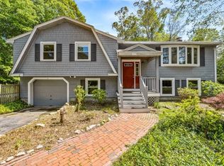 21 Black Pond Hill Rd, Norwell, MA 02061