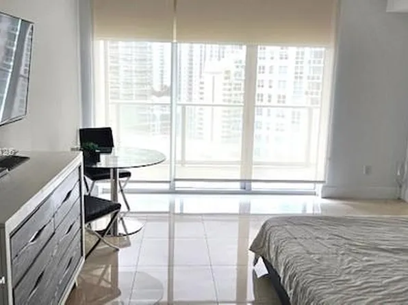 1300 Brickell Bay Dr APT 2112, Miami, FL 33131