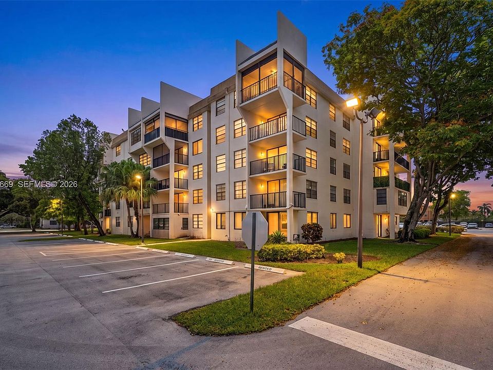 1st image of 6190 Woodlands Blvd APT 316