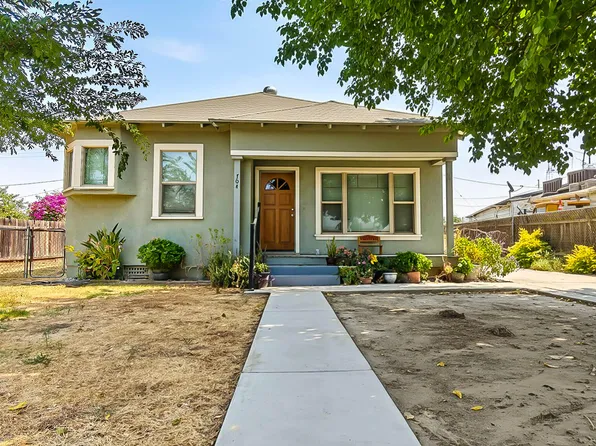 704 N Divisadero Street, Visalia, CA 93291
