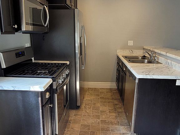 4th image of 115 E Majestic Elms Pl Unit 2