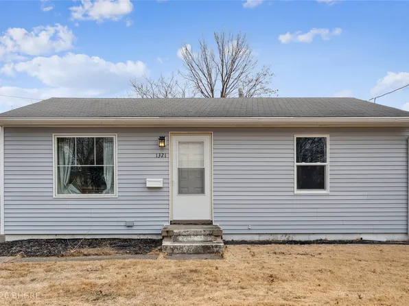 1321 E 25th St, Des Moines, IA 50317