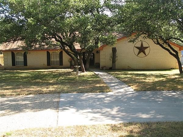 1st image of 9 Sherman Dr