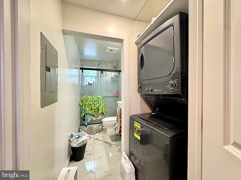 2226 Fairmount Ave #3 — Photo 8