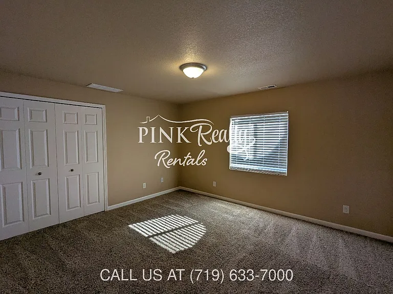 8377 Freestar Way — Photo 45