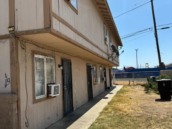 137 Dr Martin L King Jr Blvd, Bakersfield, CA 93307