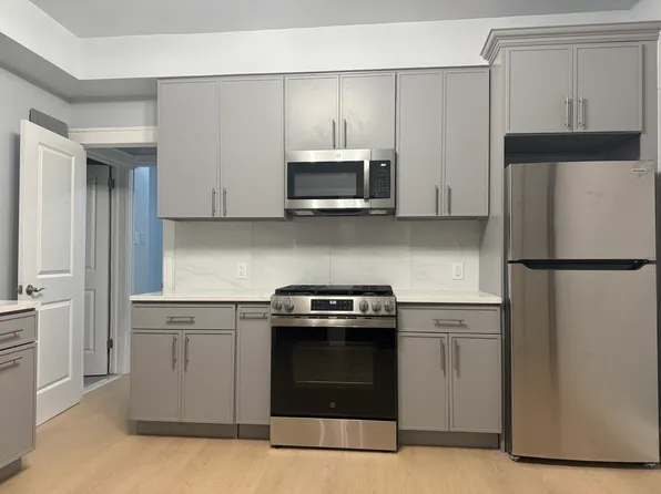 31-86 31st Street image 7 of 21