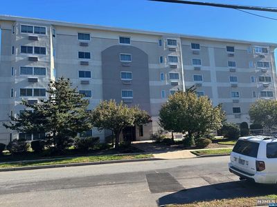 310 Lookout Ave APT 504, Hackensack, NJ, 07601