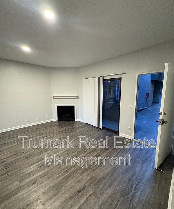 1st image of 701 N Hollywood Way #114
