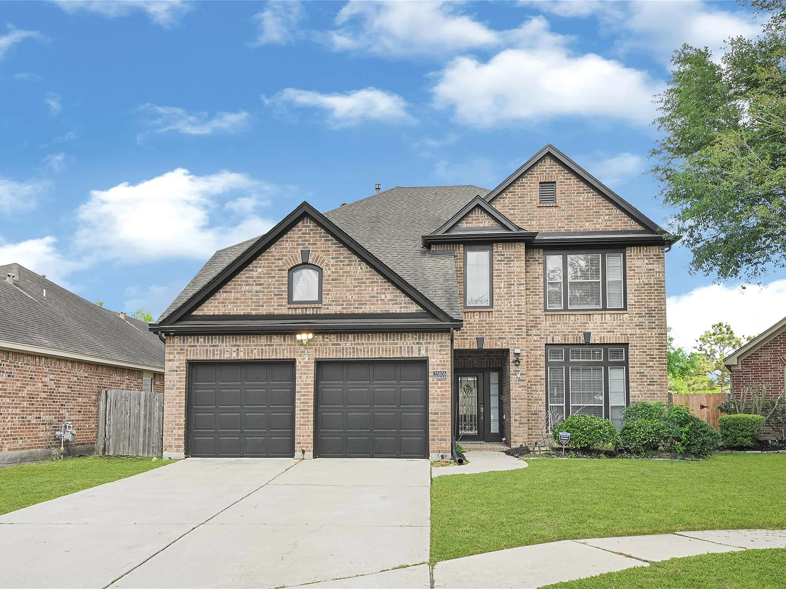 4 bed, 3.5 bath, 2783 sqft, $2,995 — Photo 1
