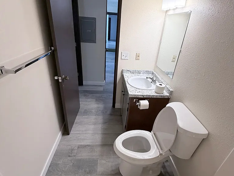 511 Ranch Rd #D4 — Photo 8