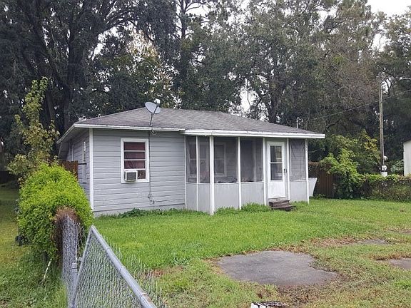 4th image of 5555 Tyler Ave