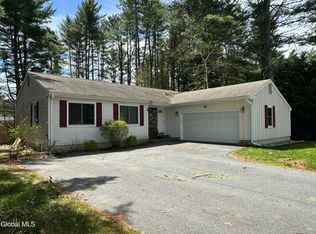 16 John St, Queensbury, NY 12804