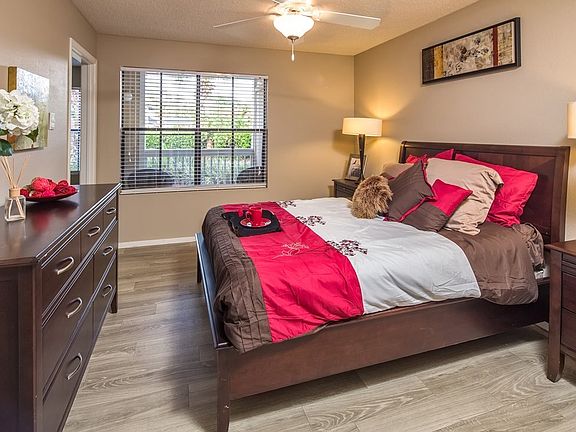 White Upgrade Bedroom 1st Floor