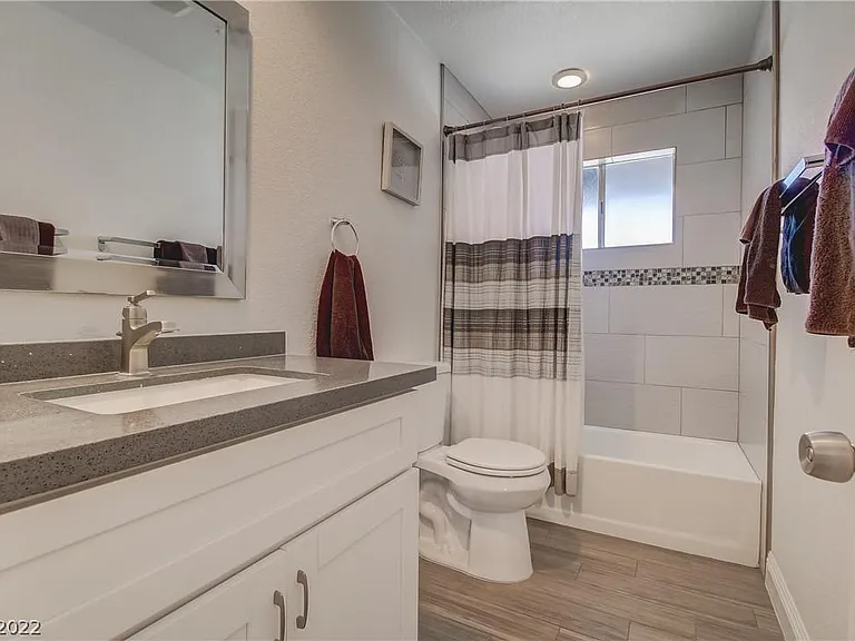 2912 Gilmary Ave — Photo 9