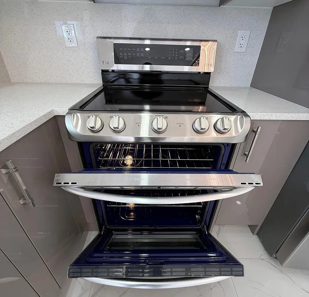 4 bed, 3.0 bath, 1900 sqft, $4,200 — Photo 4