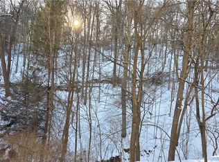 71480 Mercer Rd, Martins Ferry, OH 43935