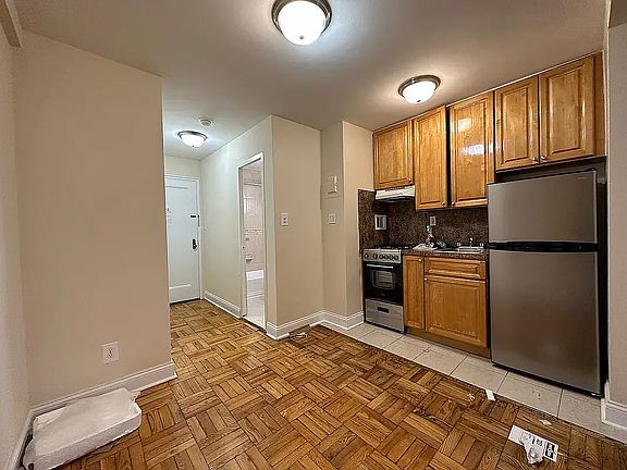 5th image of 164-20 Highland Ave #4H