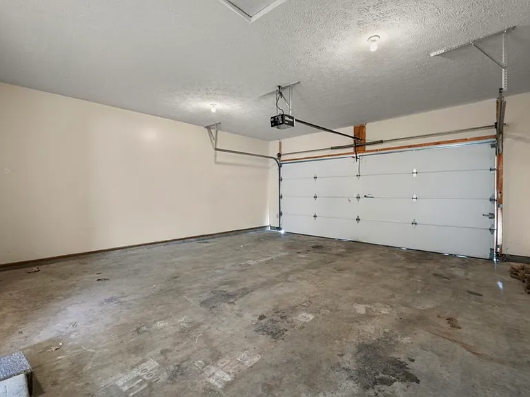 810 W Gaston Dr — Photo 10