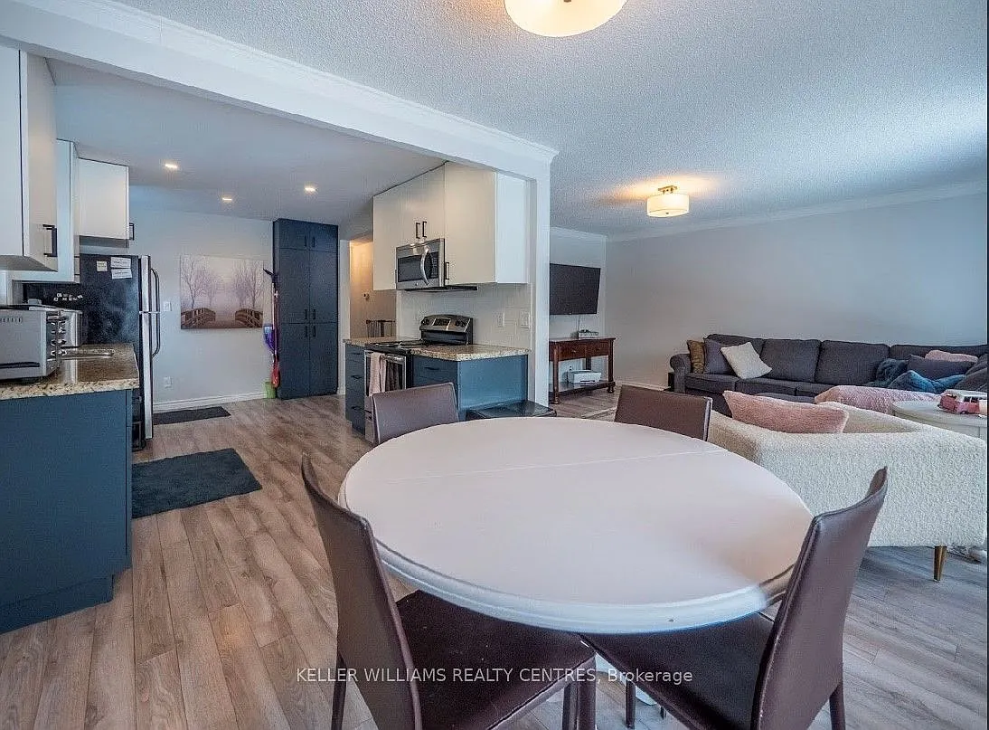 3 bed, $2,695 — Photo 4