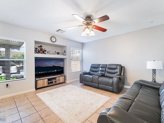 4th image of 7555 Hope Valley St