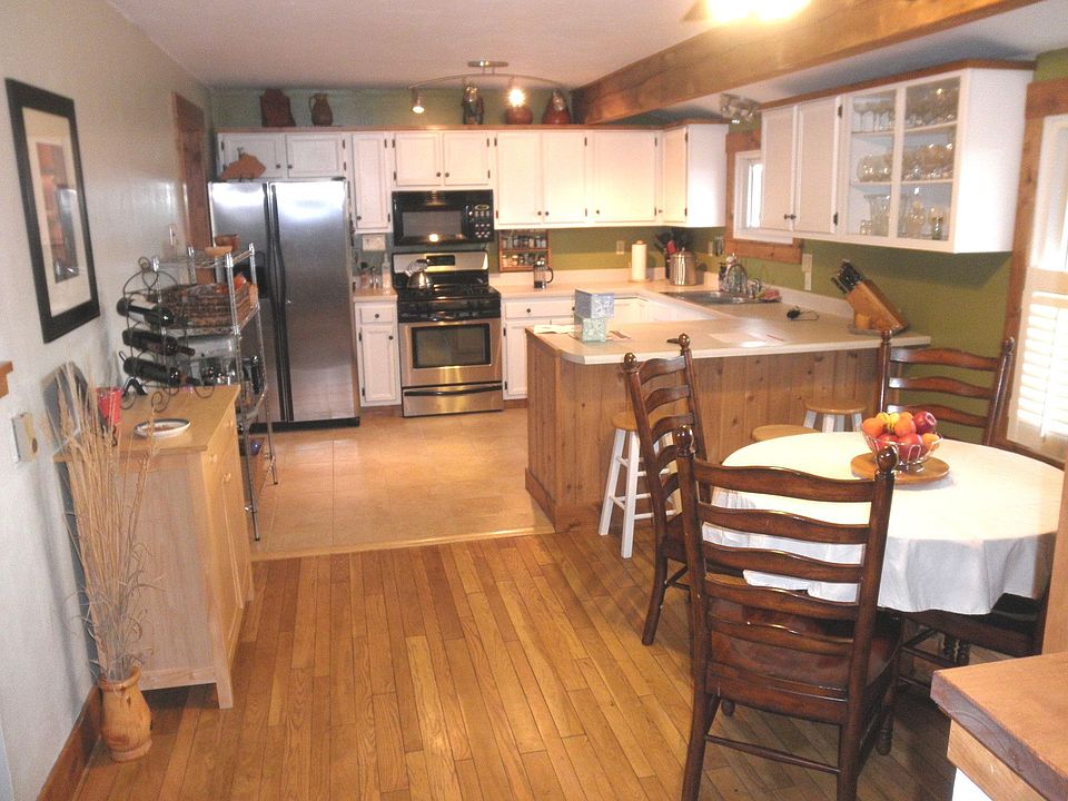 2nd image of 1495 Baldy Mountain Ln