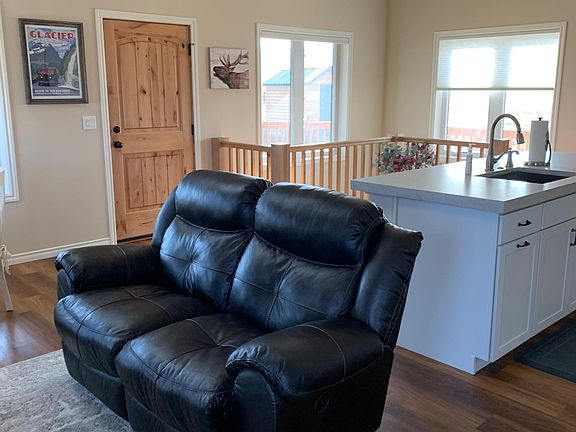TV/Kitchen Area