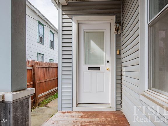 4th image of 435 Grant St